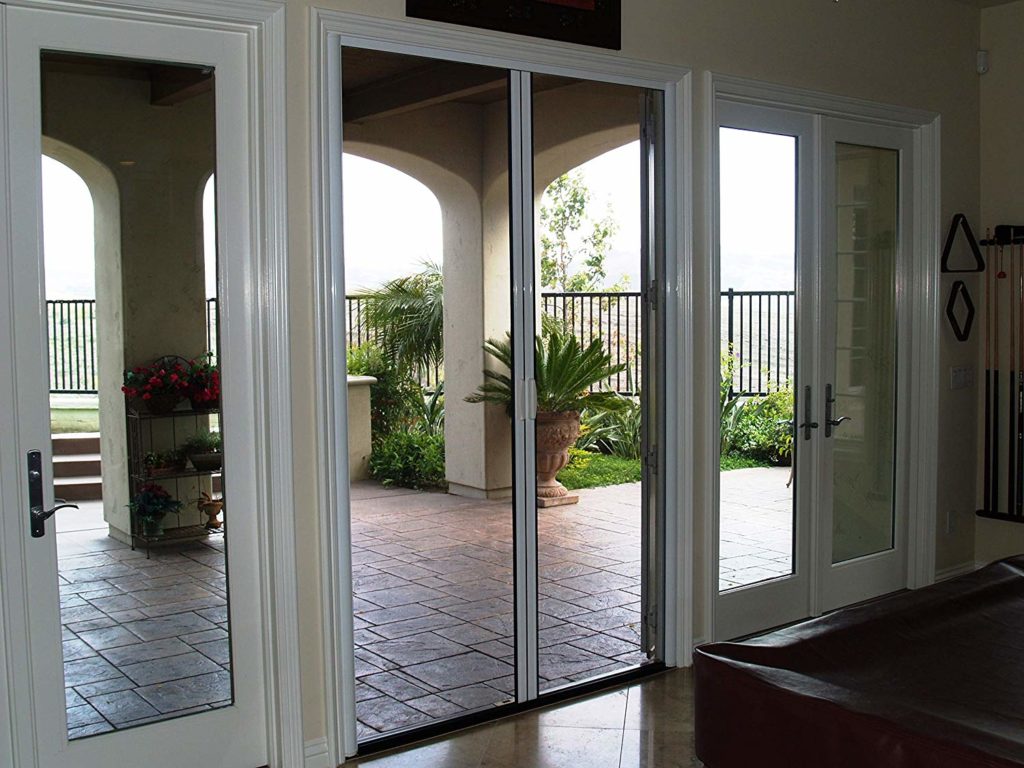 Casper Retractable Double Door Screen